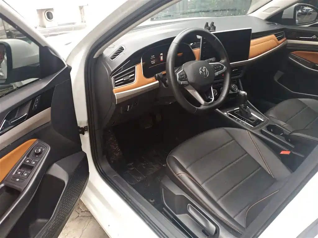 Volkswagen Bora 2023 200TSI DSG Yuexing Edition фото 16