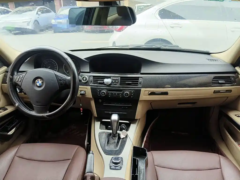 Фото 12 - BMW 3 Series