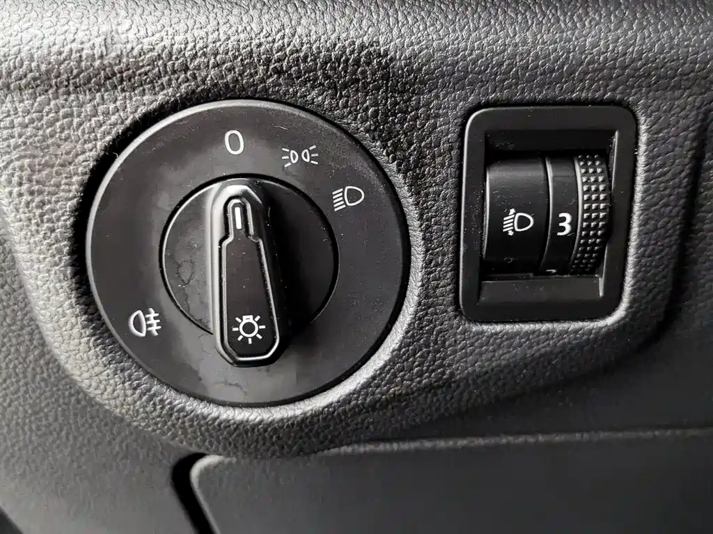 Volkswagen Bora 2021 1.5L Manual Fashion Smart Edition фото 21