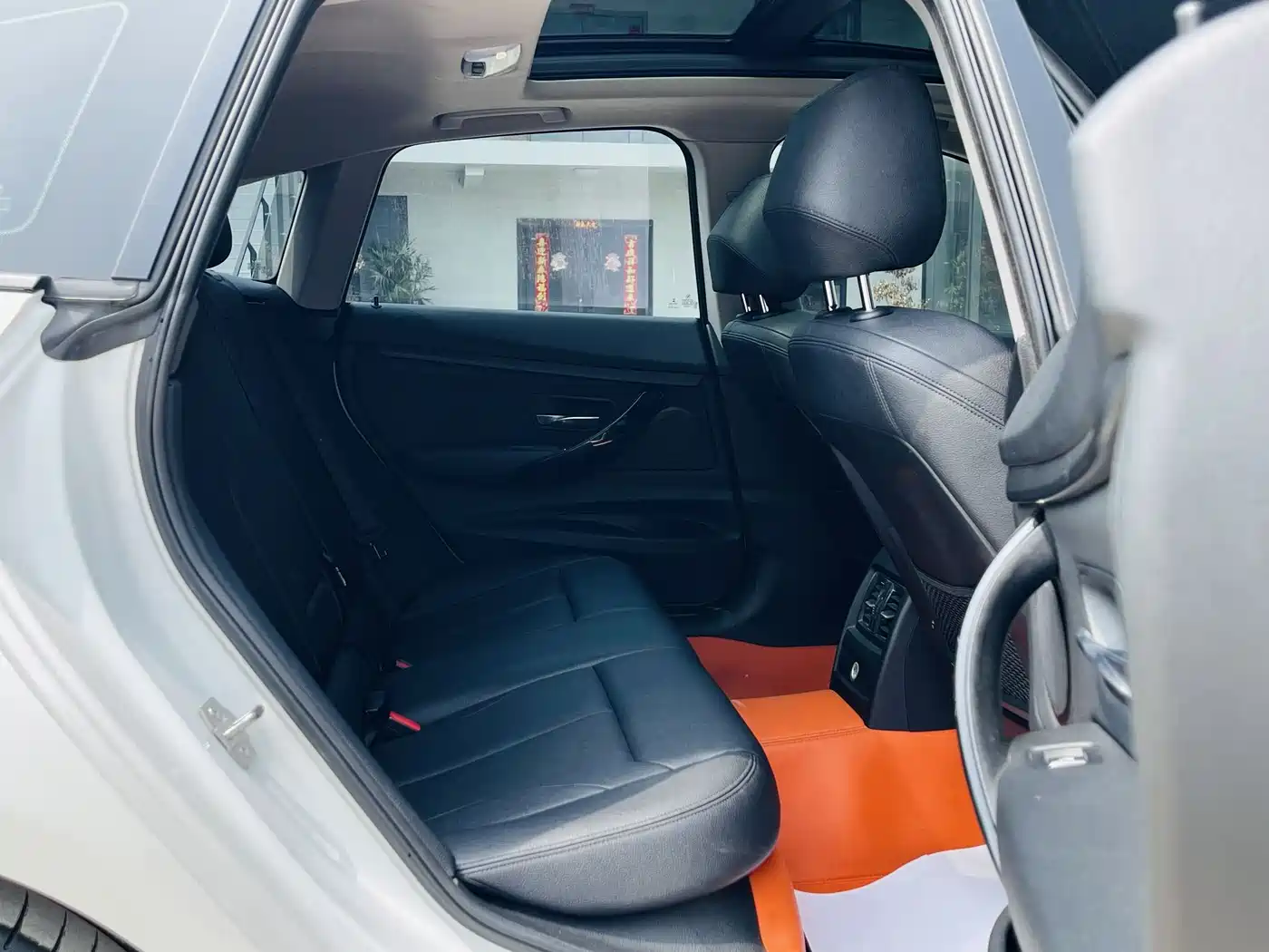 BMW 3 Series GT 2019 320i Fashion Model фото 14
