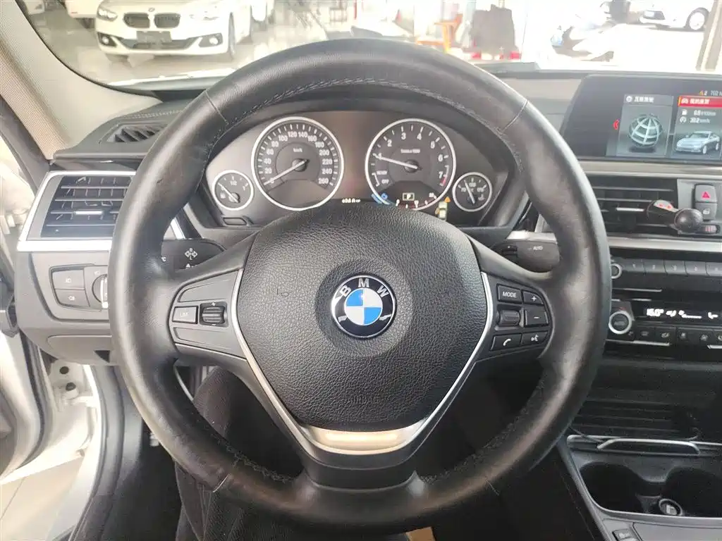 BMW 3 Series 2018 320Li Fashion Style фото 4