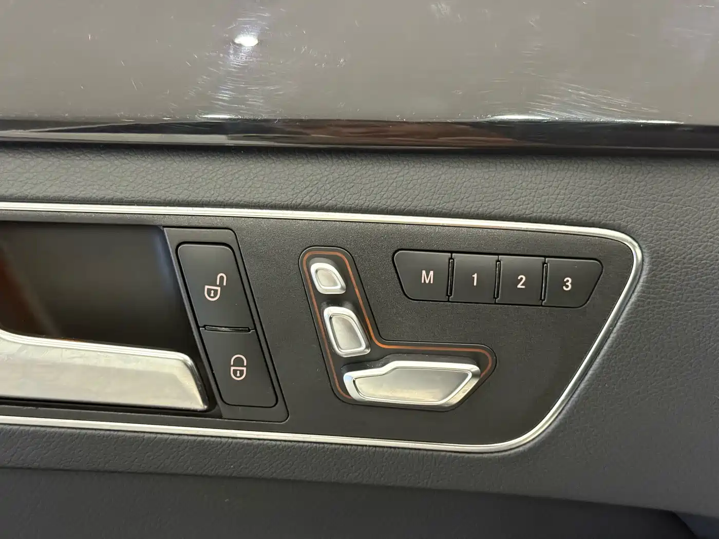 Mercedes-Benz E-Class 2015 Facelift E 260 L Sport фото 9