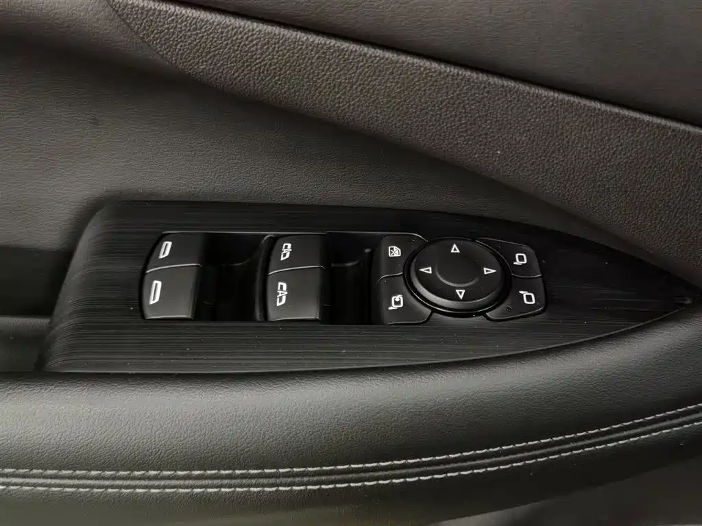Buick LaCrosse 2022 552T Luxury фото 9