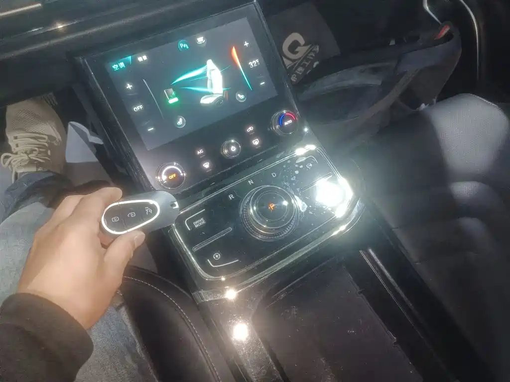 NEZHA AUTOMOBILE NEZHA U