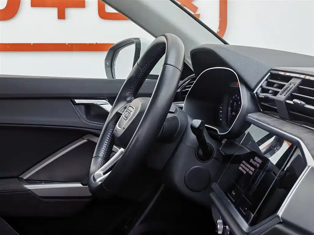 Audi Q3 2019 35 TFSI Progressive Sport фото 22