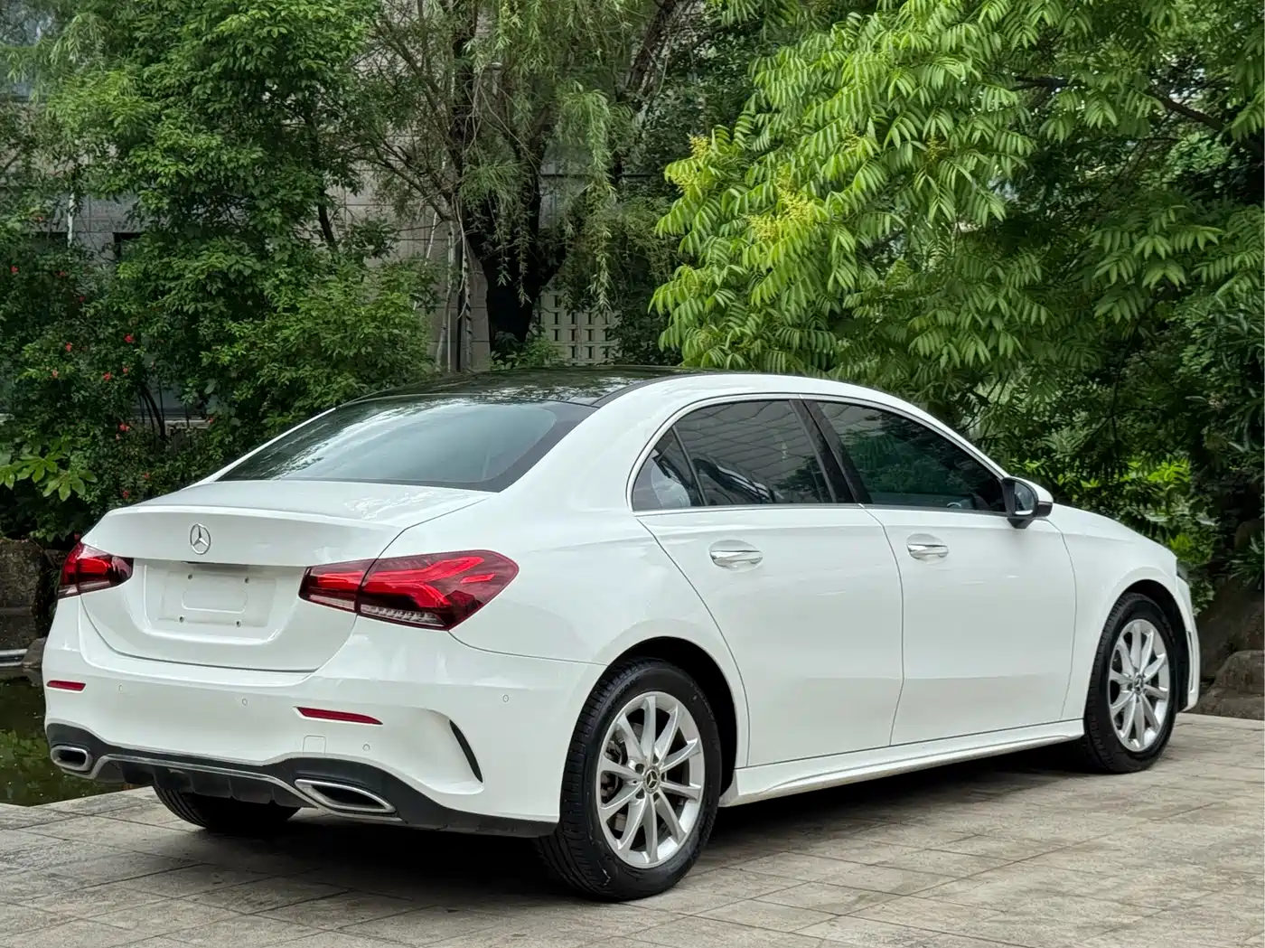 Mercedes-Benz A-Class 2022 A 200 L Sport Sedan Style фото 5