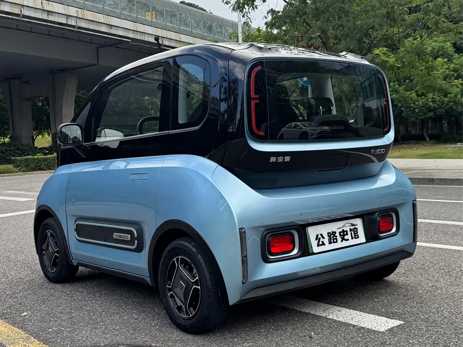 Фото 4 - Baojun E300