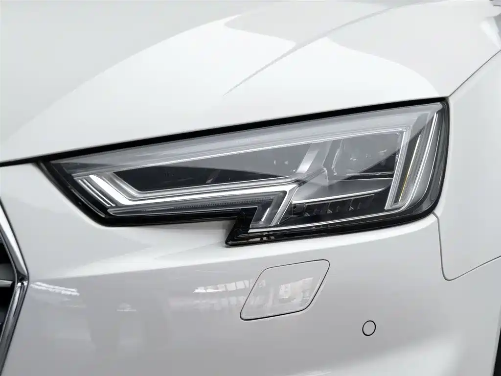 Audi A4L 2018 30th Anniversary 40 TFSI Fashion фото 7