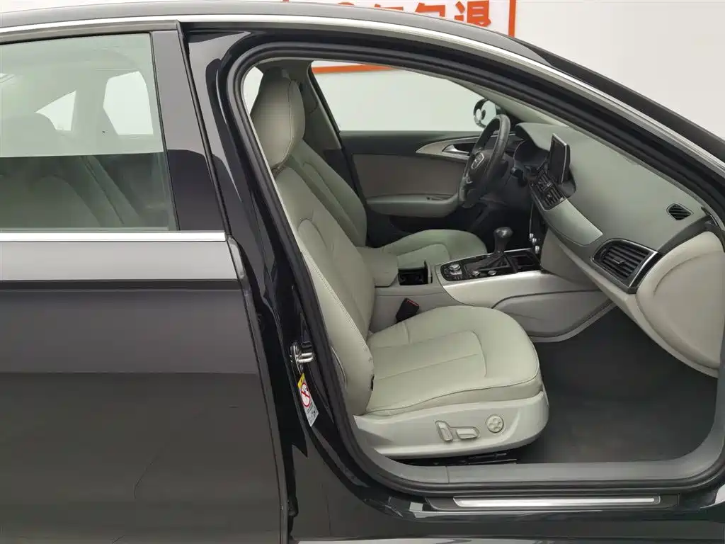 Audi A6L 2012 TFSI Standard фото 23