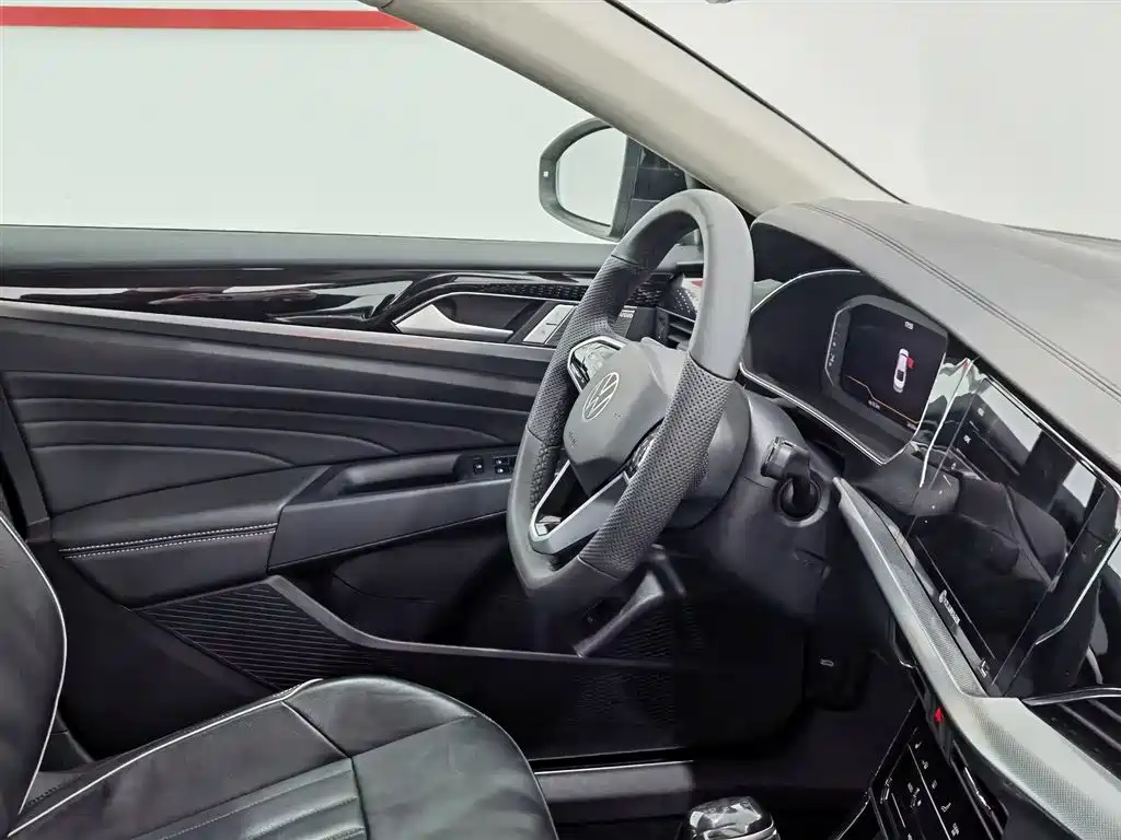 Volkswagen Passat 2023 Facelift 330TSI Elite Edition фото 22