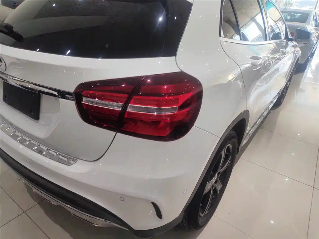Mercedes-Benz GLA 2019 GLA 200 Fashion фото 6
