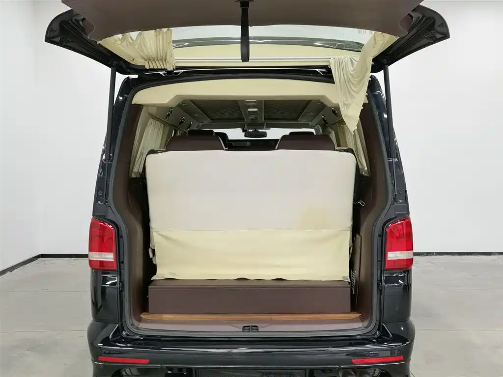 Volkswagen Caravelle 2015 2.0TSI 4WD Comfort фото 16