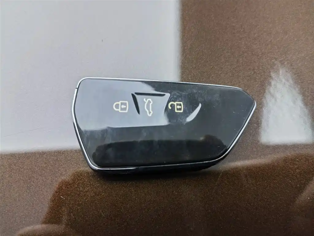 Volkswagen Talagon 2021 380TSI 4WD Luxury Premium Edition Pro фото 19