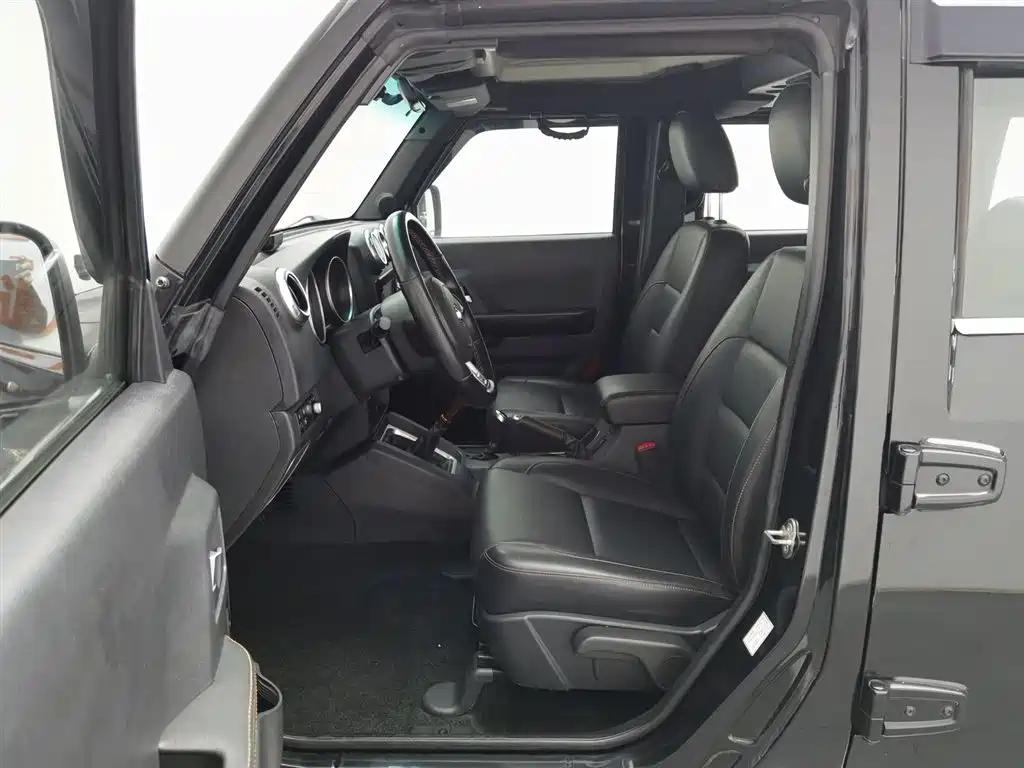 BAIC ORV Beijing Offroad BJ40 2016 Model 40L 2.0T Manual 4WD Premium фото 10