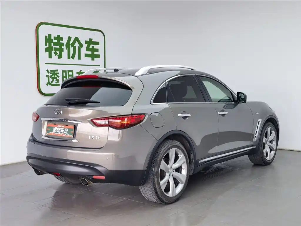 Infiniti FX 2011 FX35 Premium фото 2