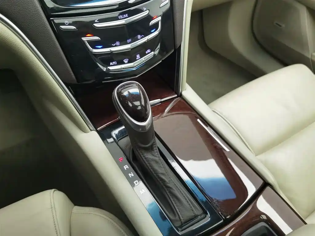 Cadillac XTS 2017 28T Elite фото 13