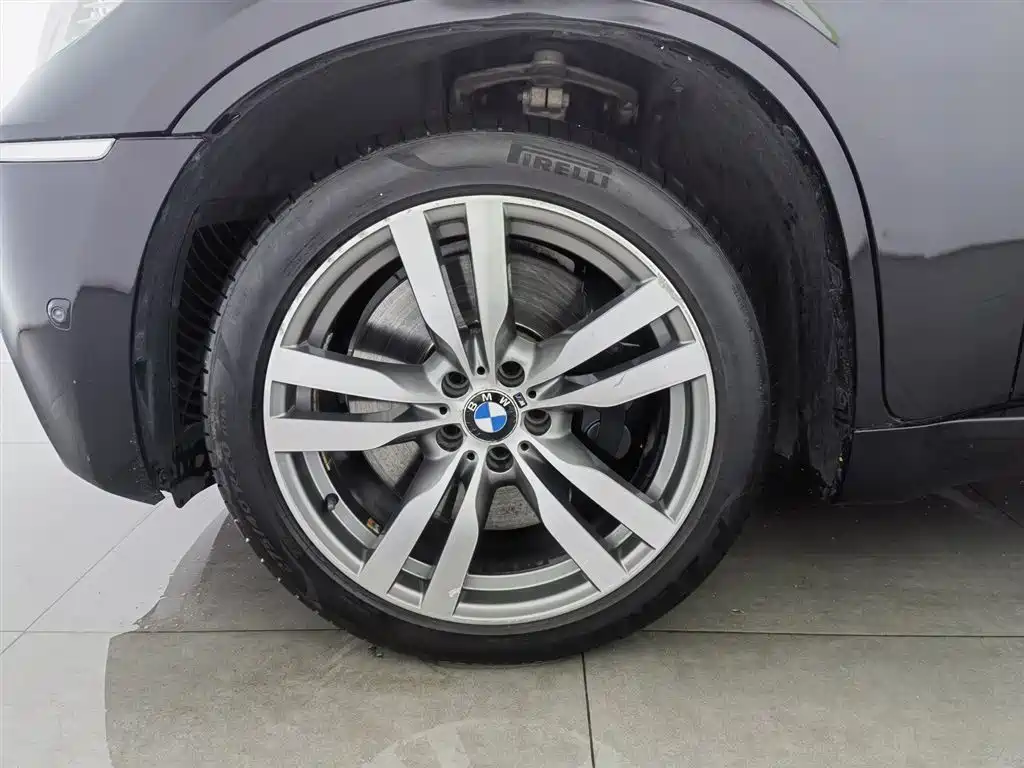 BMW X6 M 2010 X6 M фото 17