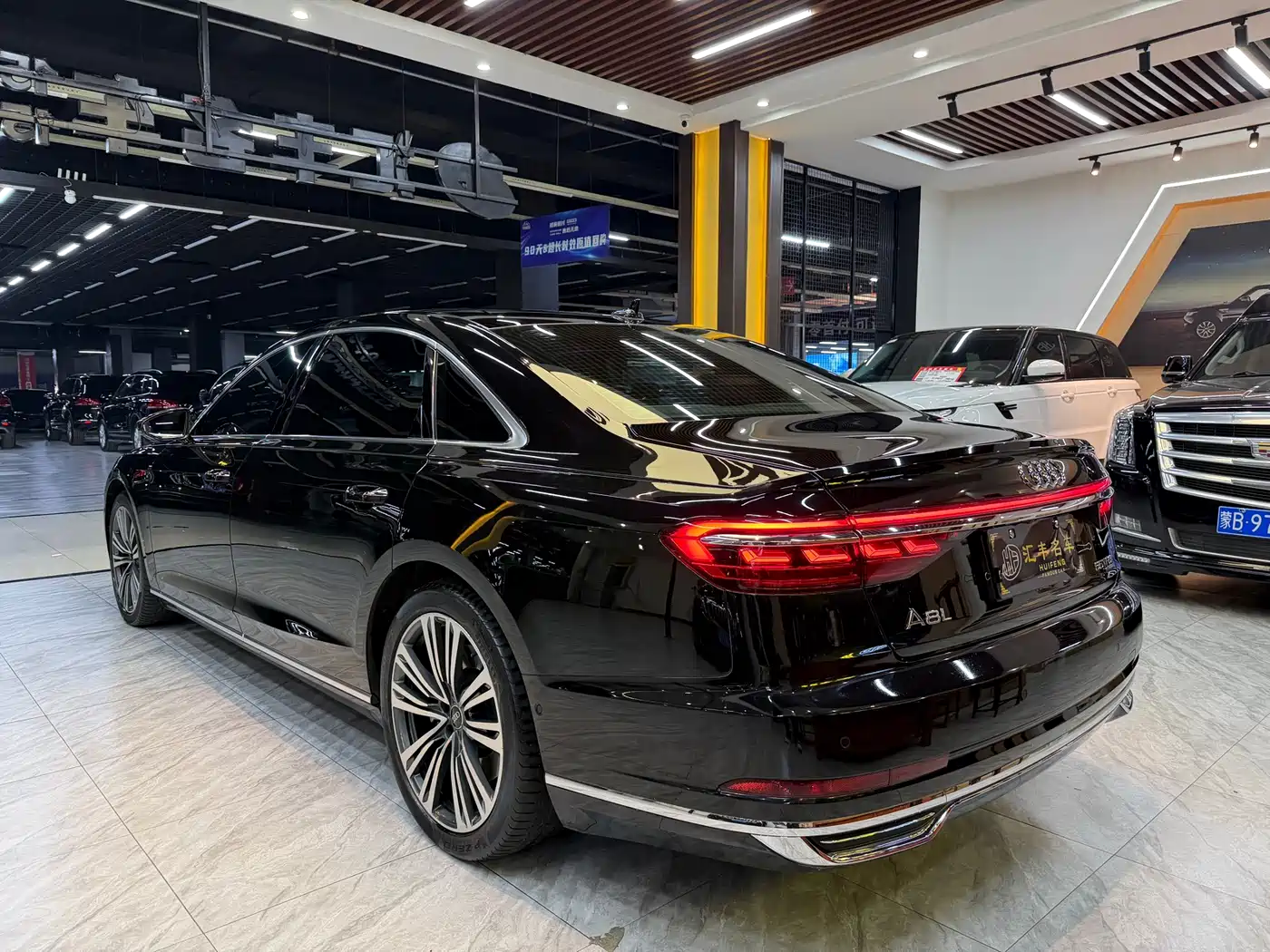 Audi A8 2021 A8L 55 TFSI quattro Premium фото 6