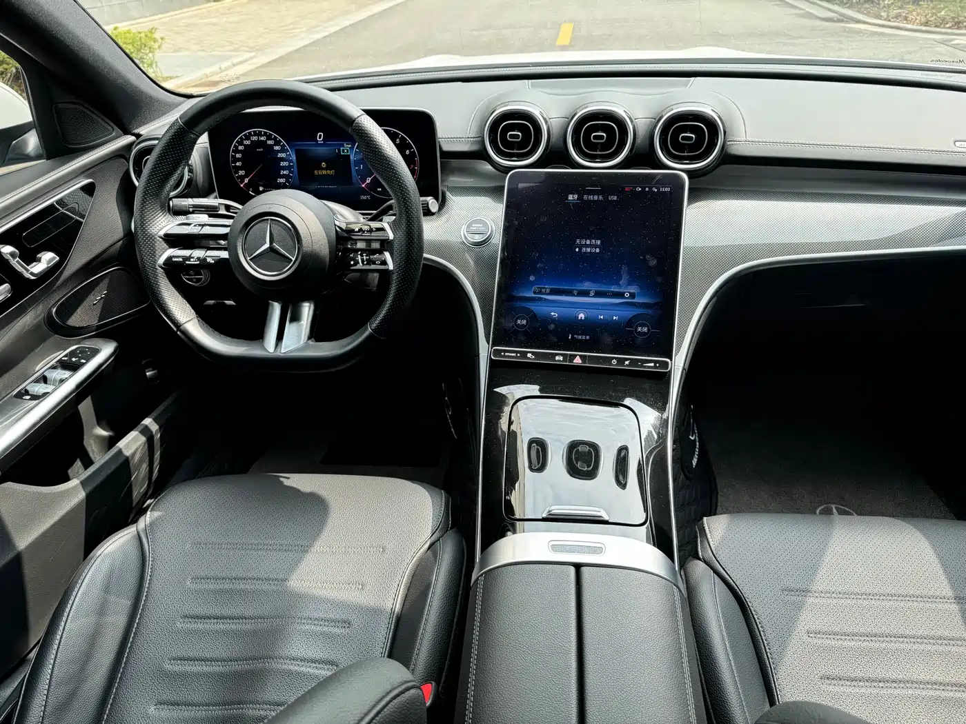 Mercedes-Benz C-Class 2023 C 260 L Night Edition Sport фото 8
