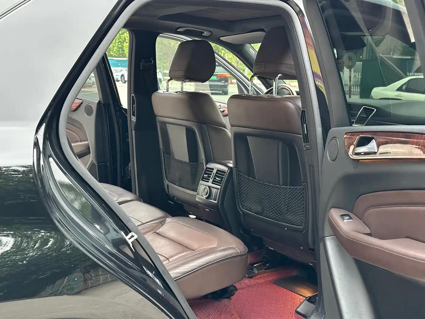 Mercedes-Benz M-Class 2012 Model ML 350 Luxury фото 11