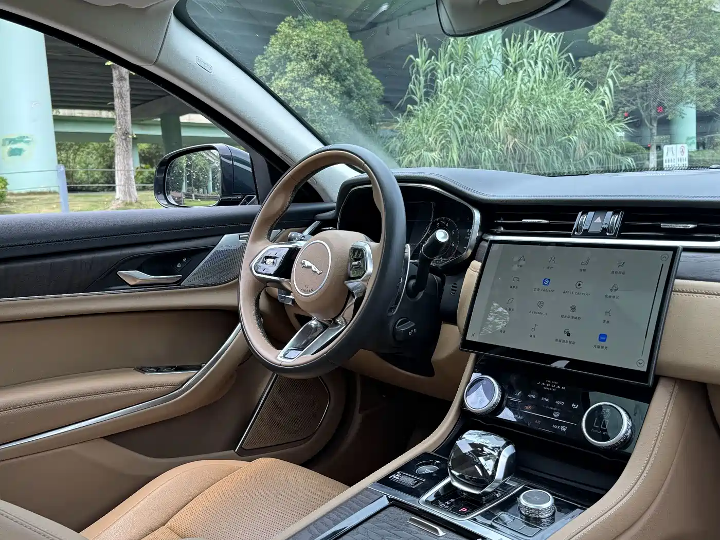 Jaguar XFL 2025 2024 2.0T P250 2WD Premium Luxury