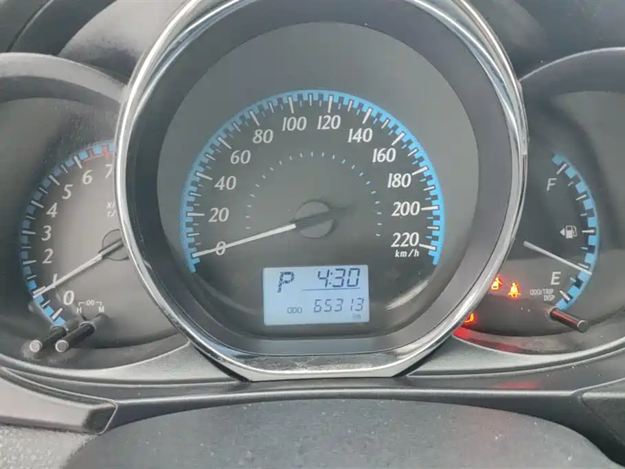 Toyota YARiS L Zhi Xuan 2016 Facelift 1.5E CVT Charming Edition фото 14