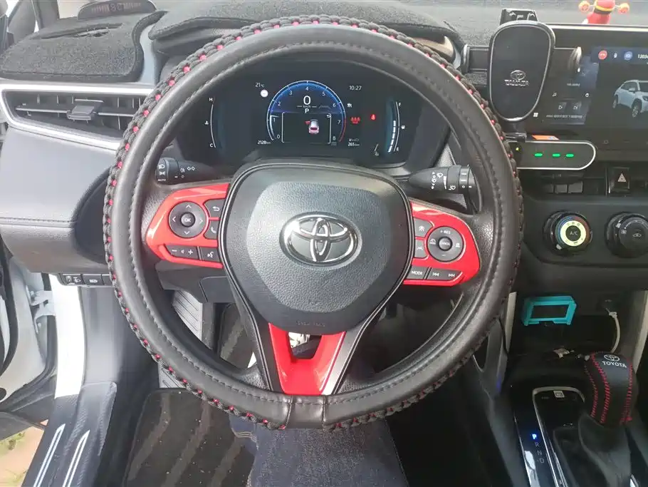 Toyota Corolla Cross 2024 Model 2.0L Pioneer Edition фото 15