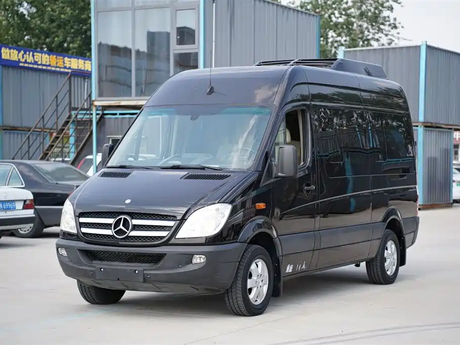 Mercedes-Benz Sprinter 2016 2014 Model 2.1T Excellent Travel Medium Wheelbase