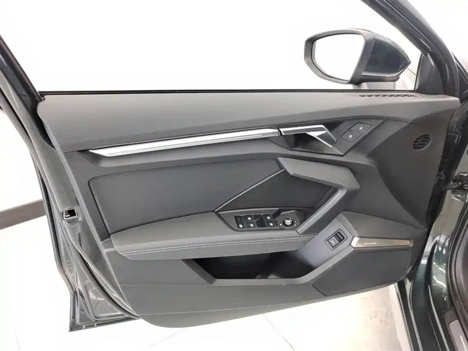 Audi A3 2024 Model A3L Limousine 35 TFSI Fashion Sport фото 7