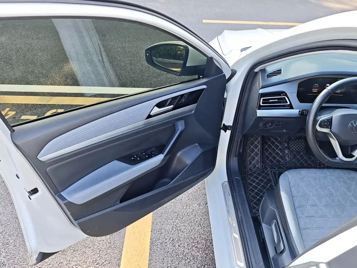 Volkswagen Lavida 2023 280TSI DSG Comfort Edition фото 11