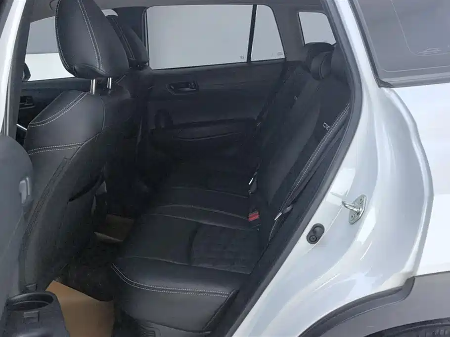 Toyota Corolla Cross 2023 Hybrid 2.0L Pioneer Edition фото 11