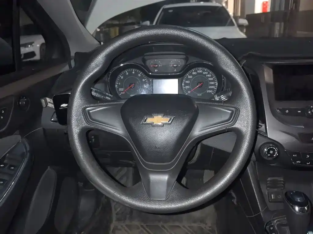 Chevrolet Cruze 2017 1.5L Automatic Pioneer Sunroof фото 3