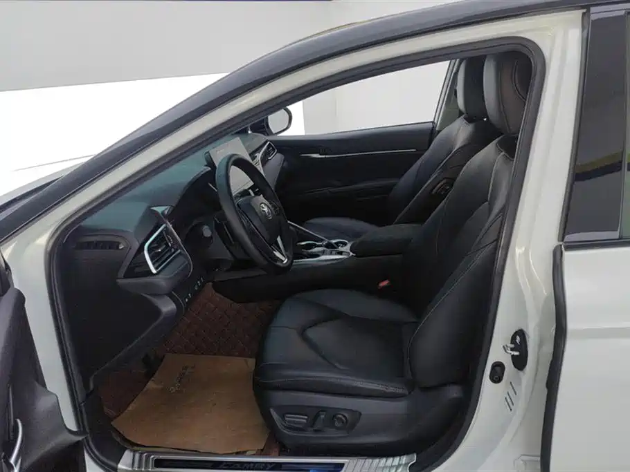 Toyota Camry 2021 2.5S Feng Shang Edition фото 9