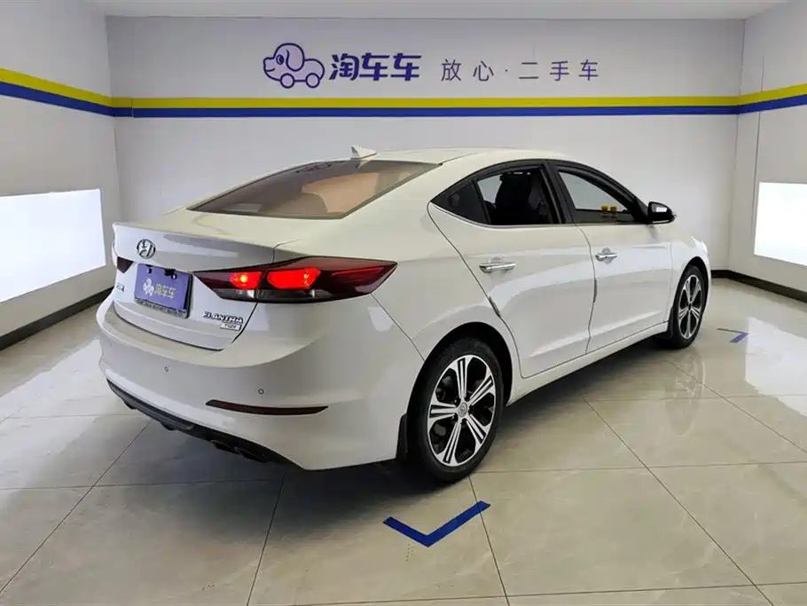 Hyundai Elantra 2018 1.4T DCT Dynamic·Vitality Model фото 3