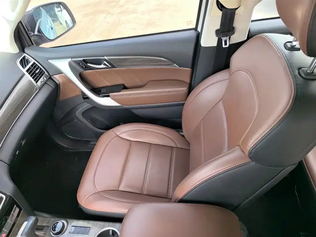 Haval H9 2016 2.0T 4WD Elite 7-seater фото 13