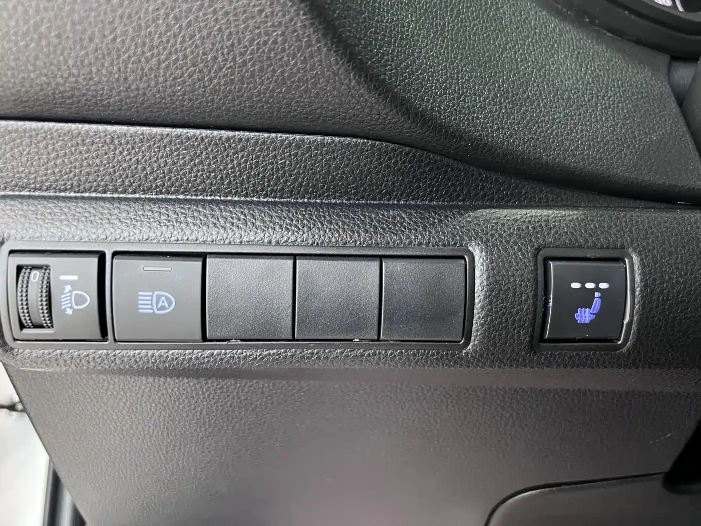 Toyota Levin 2024 2023 185T CVT Luxury
