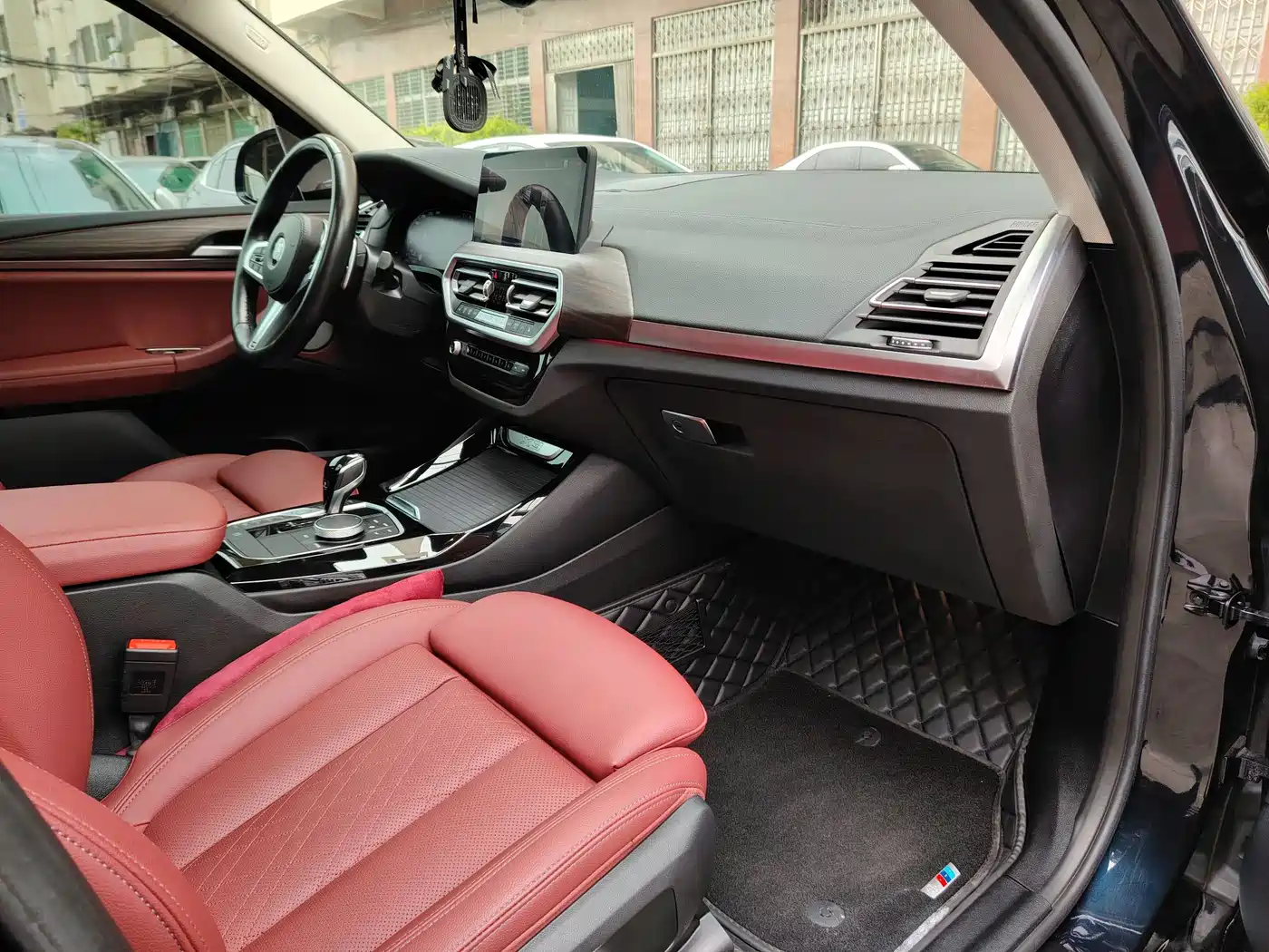 BMW X3 2022 xDrive30i Leading M Night Package фото 11