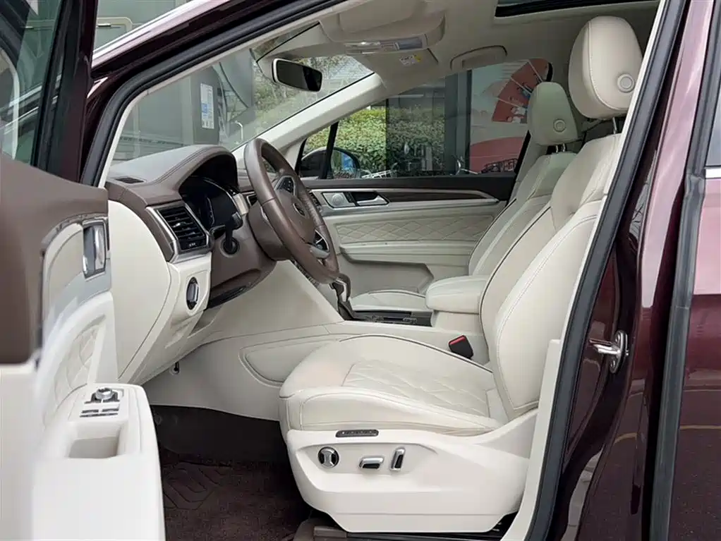 Volkswagen Viloran 2020 380TSI Premium фото 7