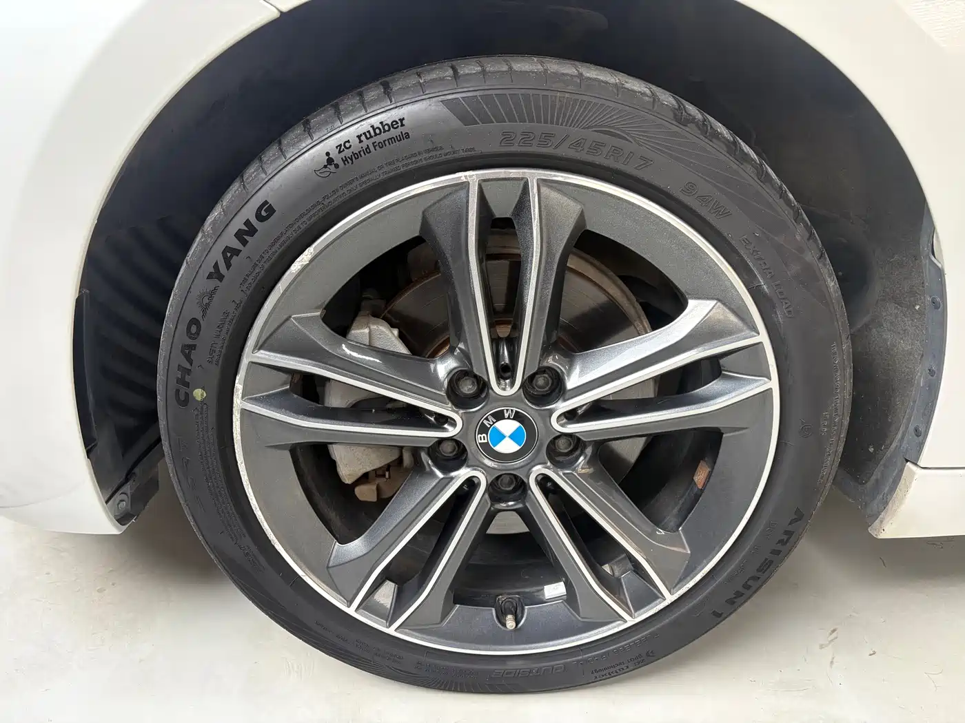 BMW 1 Series 2018 118i Sport Edition фото 16