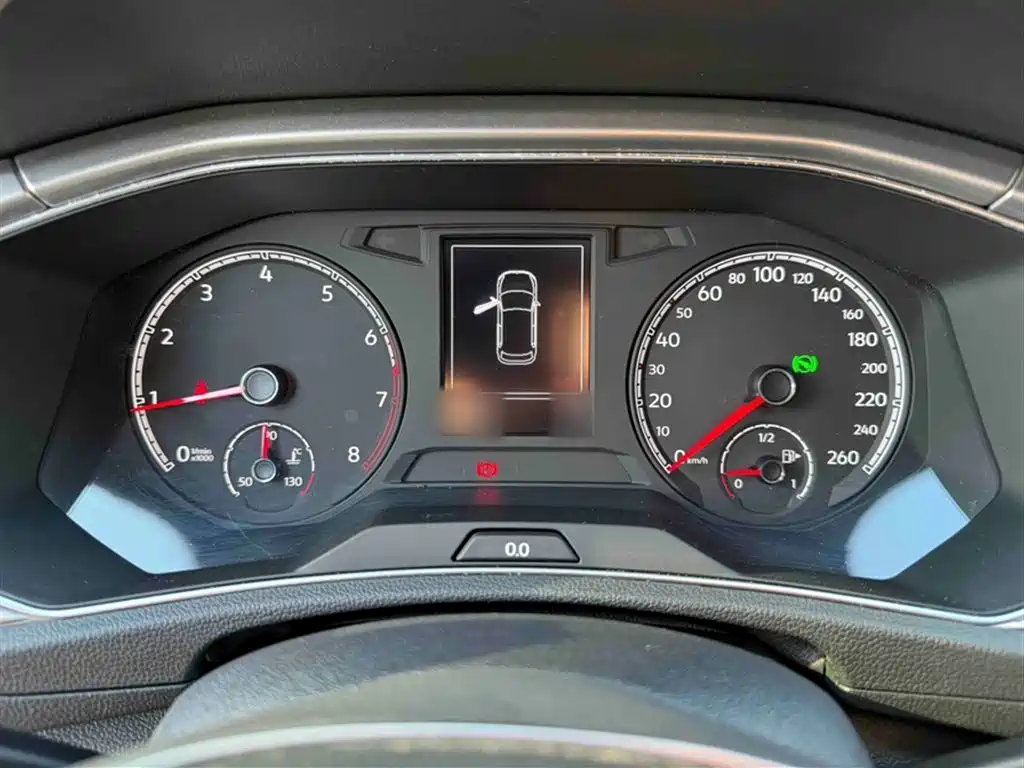 Volkswagen T-ROC 2018 230TSI DSG 2WD Progressive China VI фото 6