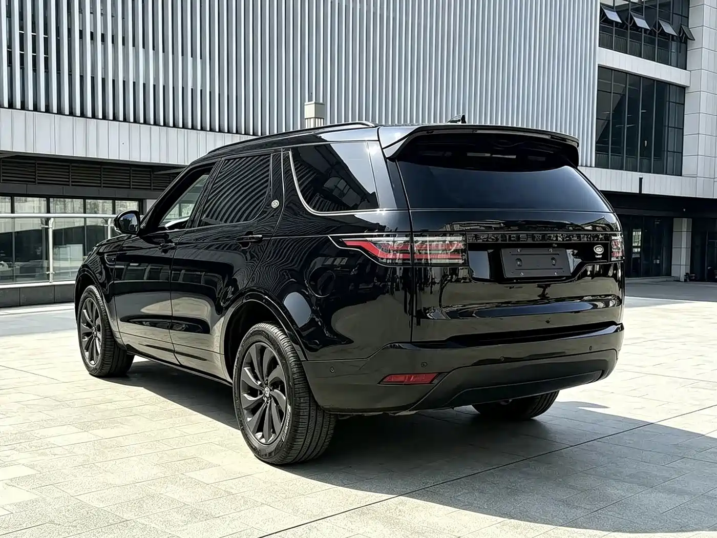 Land Rover Discovery 2023 2024 Model 360PS S