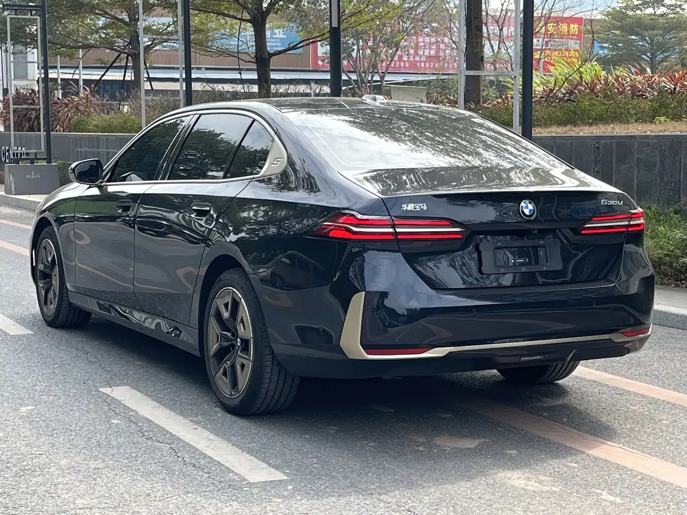 BMW 5 Series 2024 525Li M Sport Package фото 4