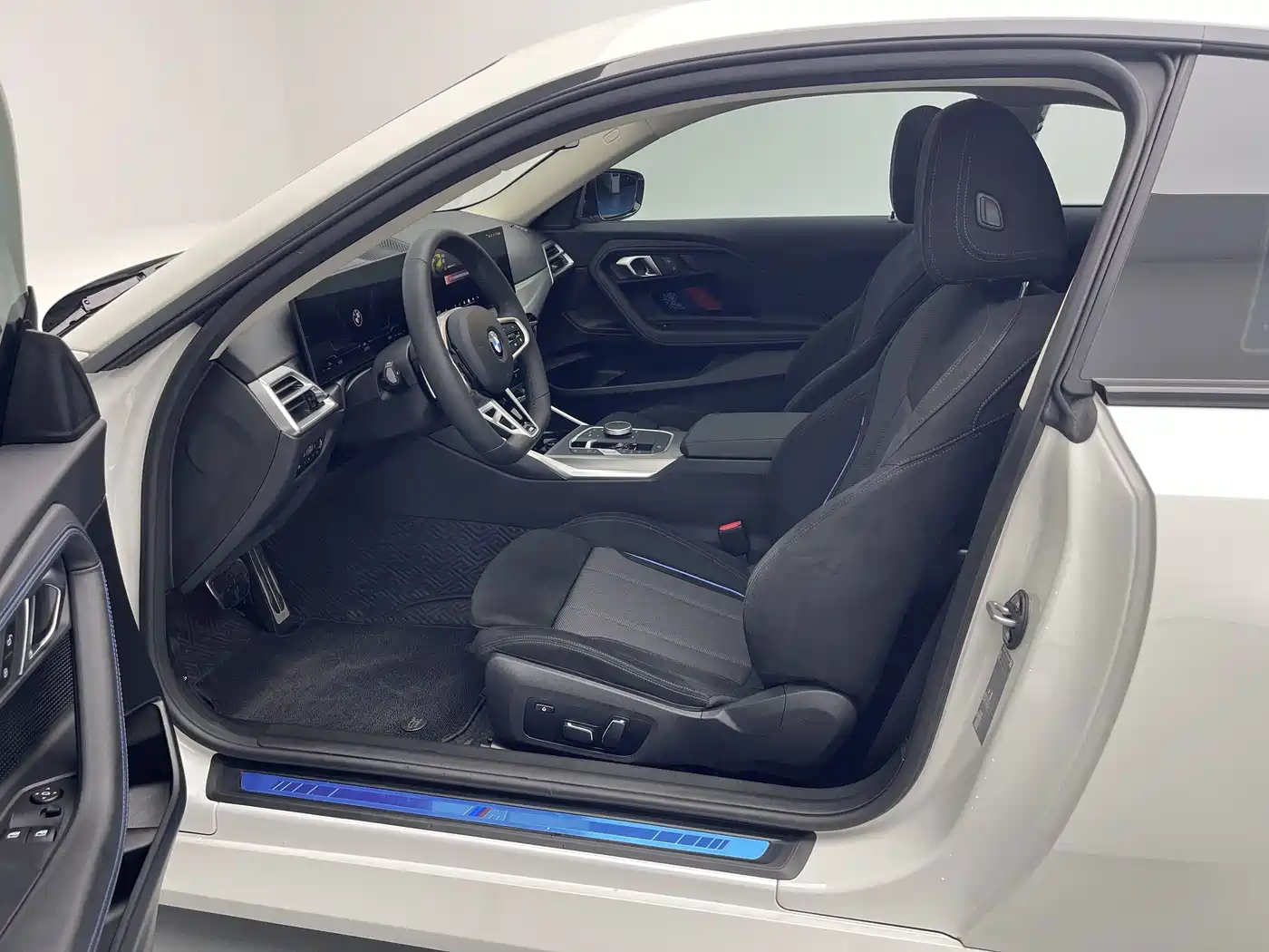 BMW 2 Series 2026 2025 225L M Sport Moonlight Package