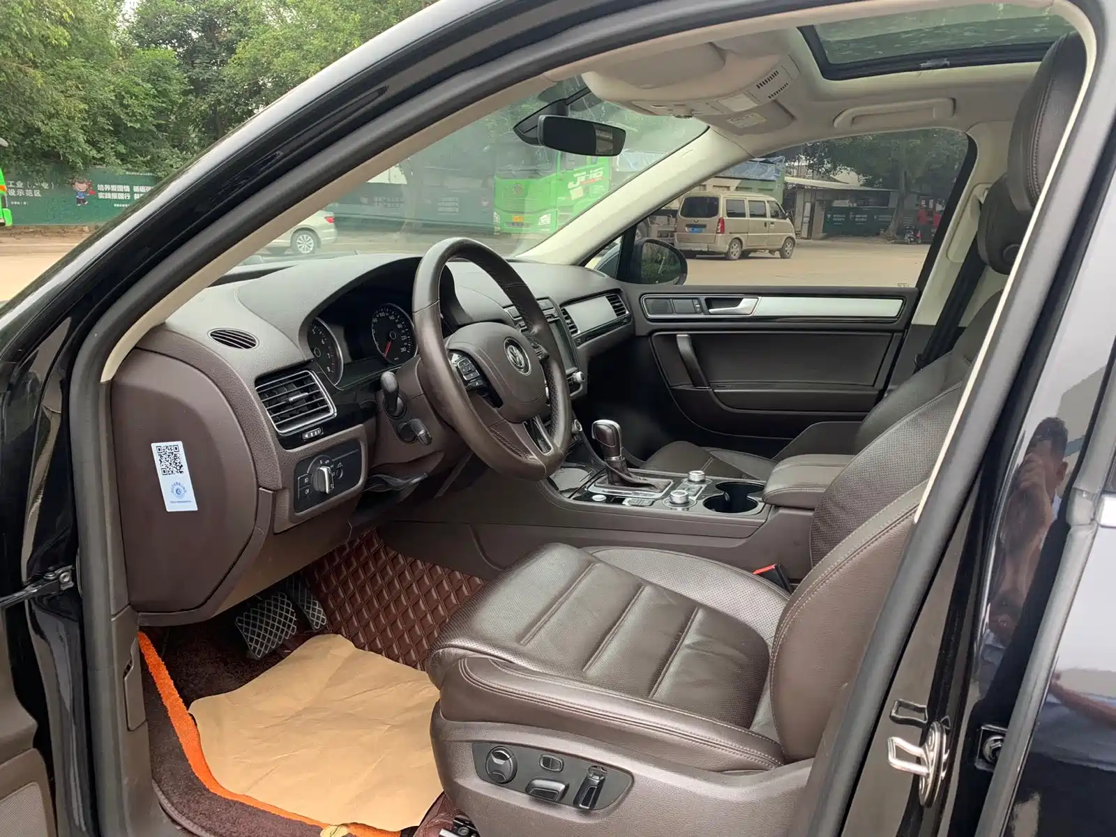 Фото 6 - Volkswagen Touareg
