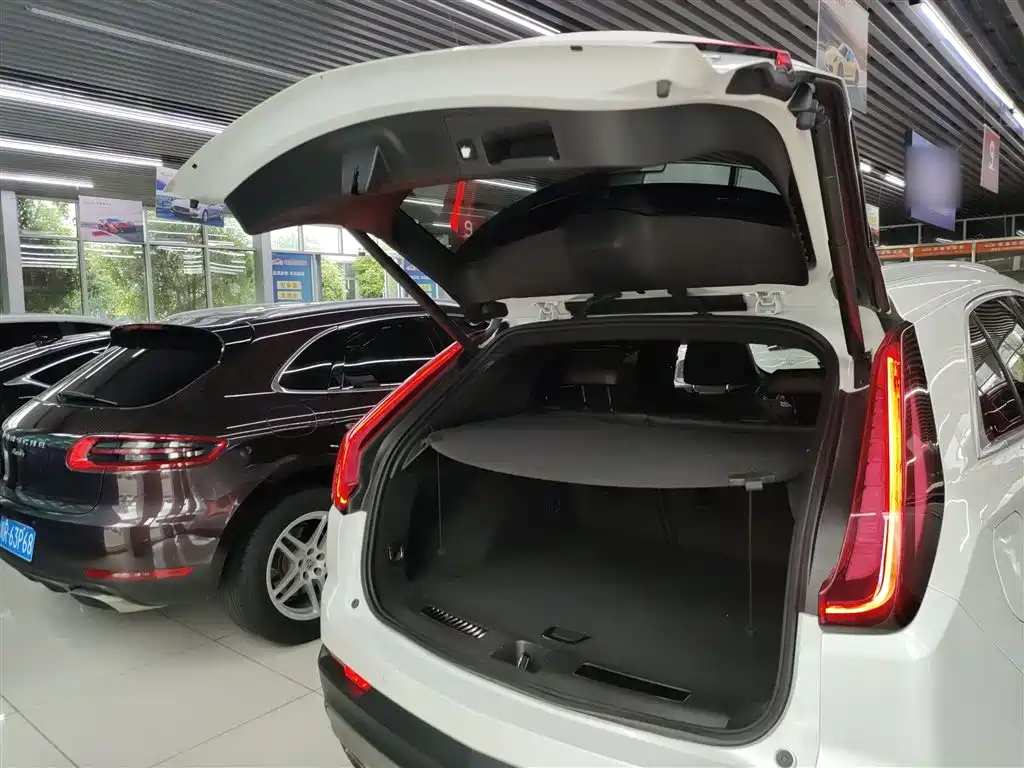 Cadillac XT4 2018 28T FWD Leading Edition фото 19