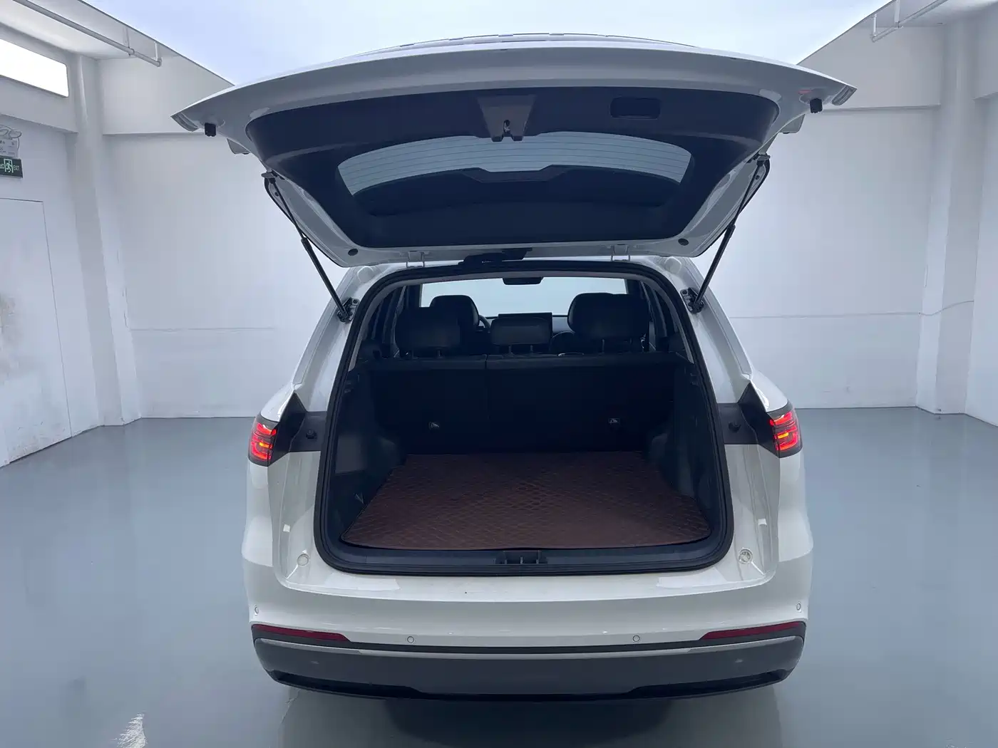 Geely Galaxy Galaxy Starship 7 EM-i 2026 2026 135km Smart Navigation Edition