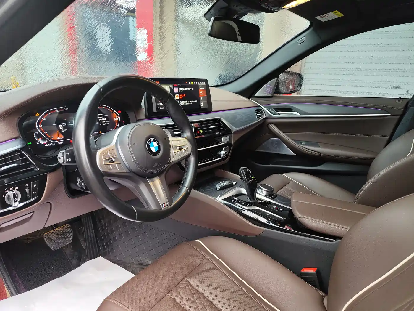 BMW 5 Series 2023 530Li Leading M Sport Package фото 9