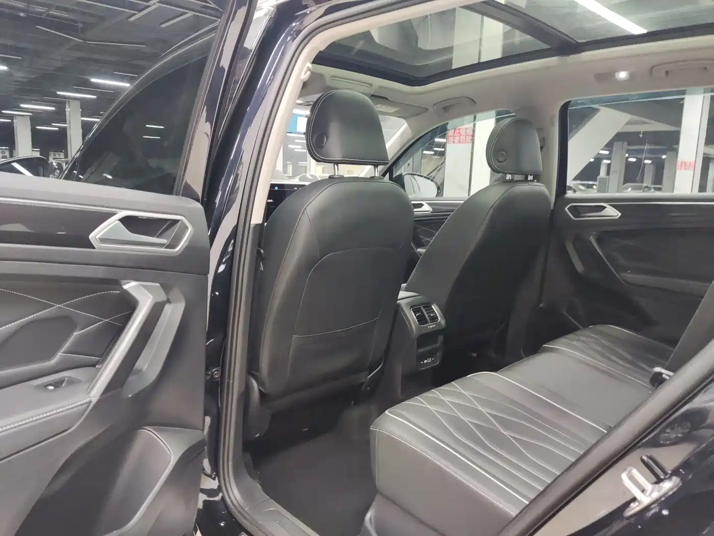Volkswagen Tiguan L 2023 280TSI 2WD Trend Limited Edition фото 15