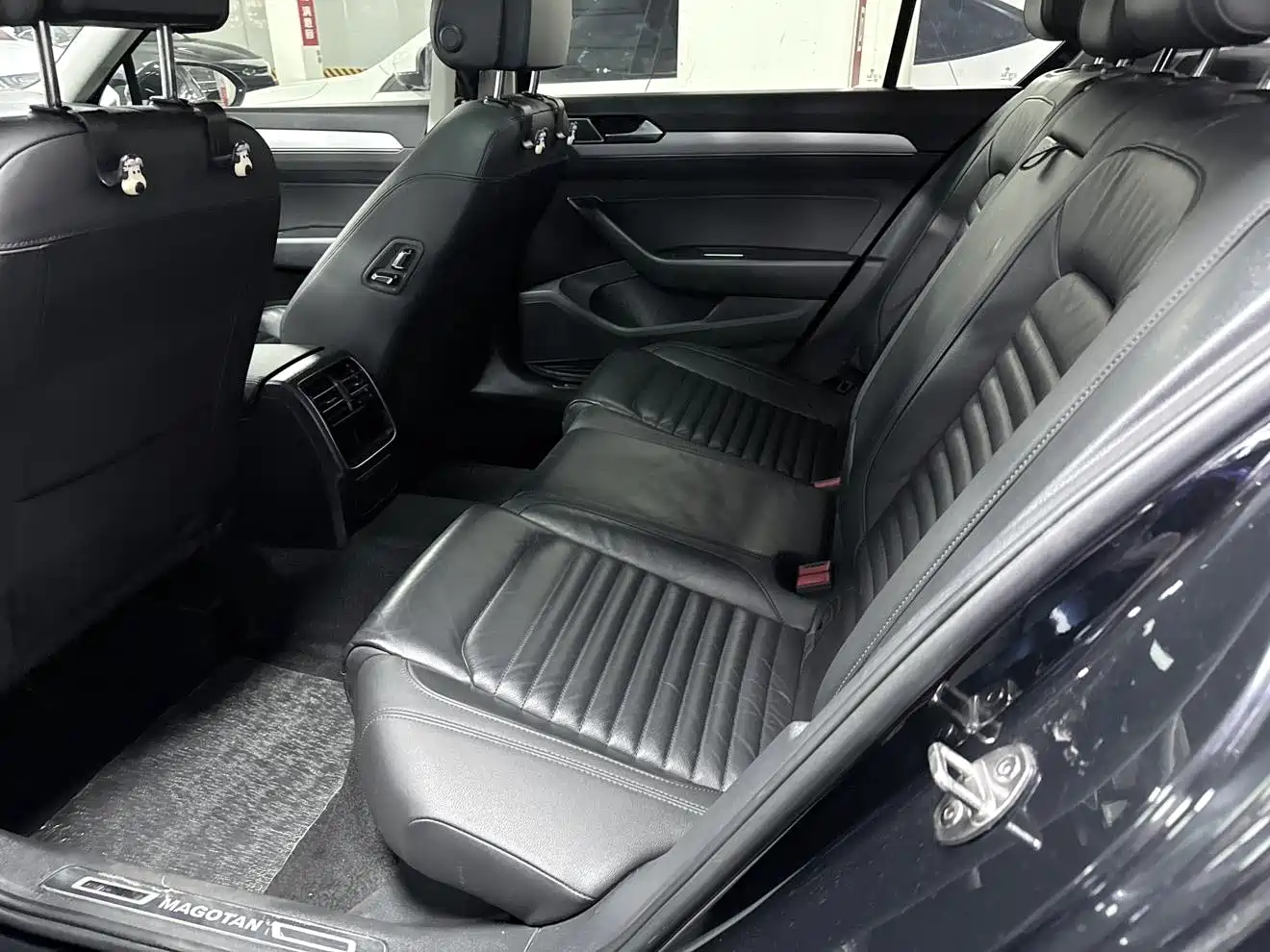 Volkswagen Magotan 2018 330TSI DSG Leading фото 11
