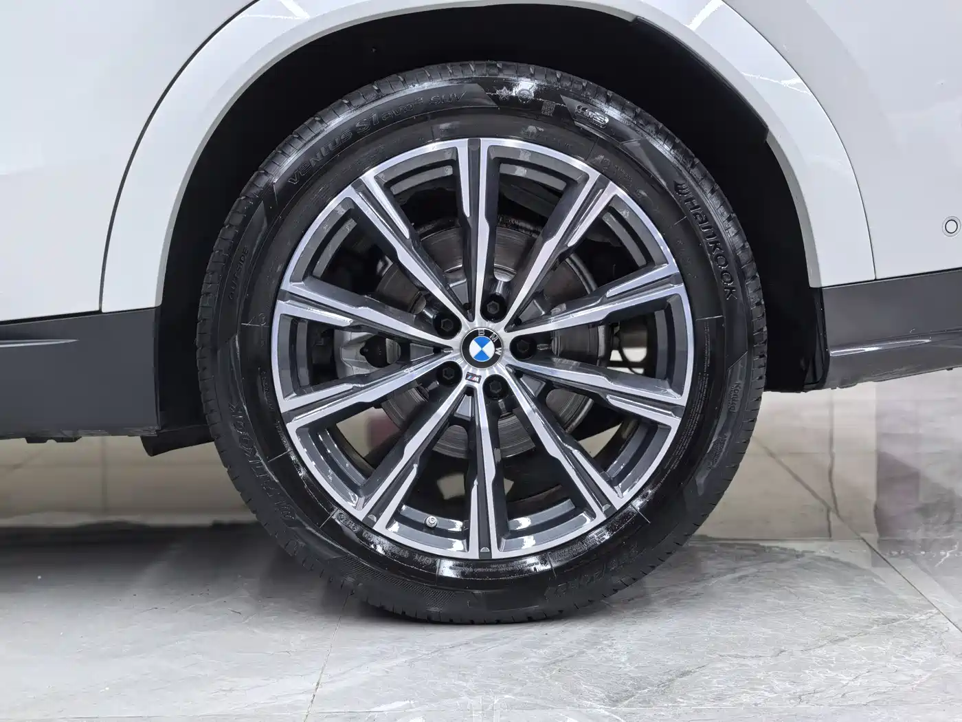 BMW X6 2021 xDrive30i M Sport Package фото 34